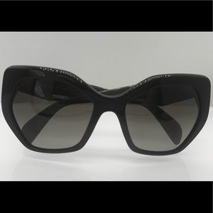 💯 Authentic New Prada Sunglasses